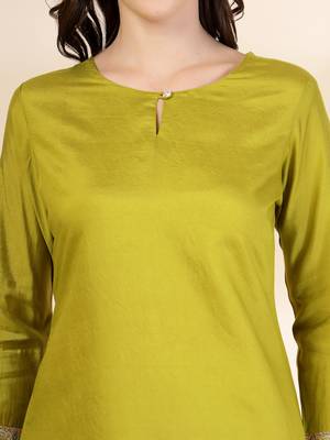  green silk straight kurta with palazzo dupatta set 4