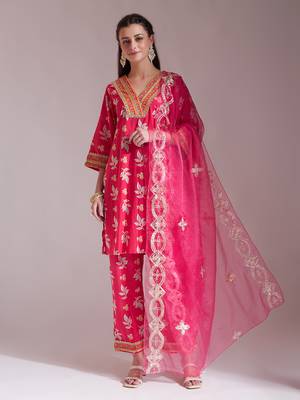 pink cotton lace work kurta set with pant & dupatta 1