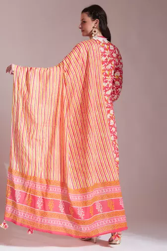 pure cotton pink kurta dupatta set with lace detailing