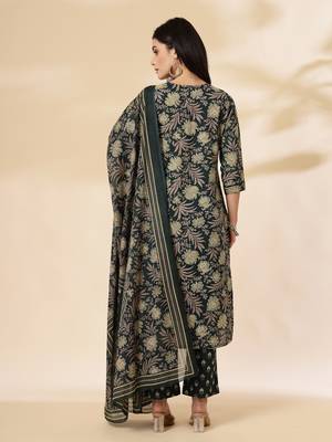 green cotton straight kurta dupatta set 3
