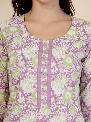 lavender floral print straight kurta trouser dupatta set 4