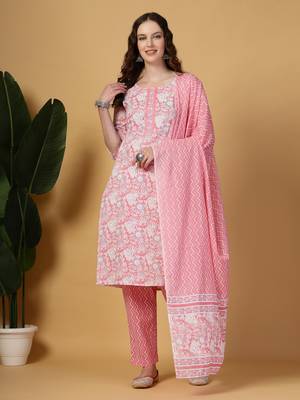 pink floral print straight kurta trouser dupatta set 1