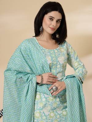 sea green floral print straight kurta trouser dupatta set 5