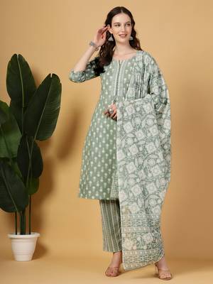 sea green pure cotton floral,lace work kurta dupatta pant set 1
