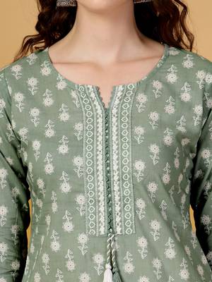 sea green pure cotton floral,lace work kurta dupatta pant set 4