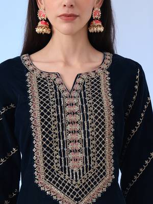 navy blue velvet zari work kurta trouser dupatta set 4
