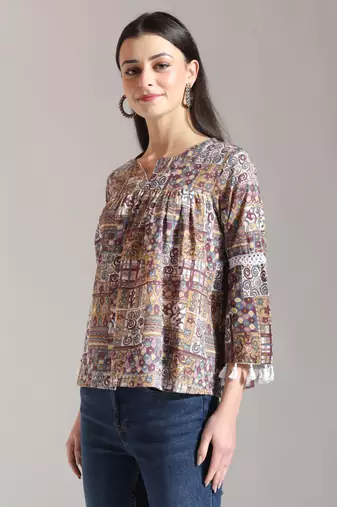 beige pure cotton geometric gathered or pleated top