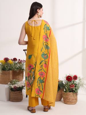 mustard floral,lace work straight kurta and trouser with dupatta set 3