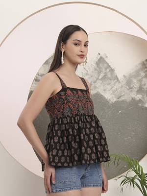 black cotton strappy top 5