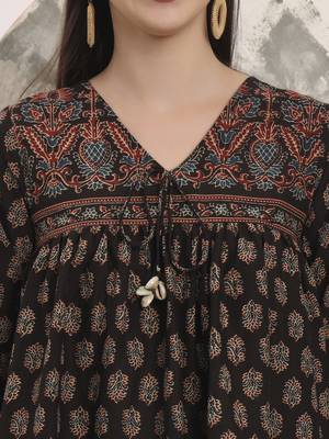 black pure cotton tie up peplum top 4
