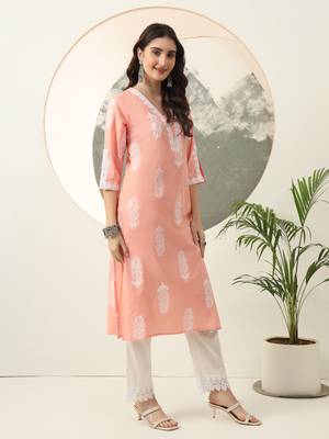 peach paisley,lace work straight kurta trouser dupatta set 5