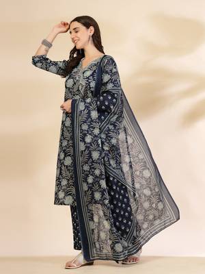 blue floral print straight kurta trouser dupatta set 2