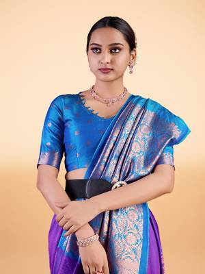 Navy blue Ethnic Motifs Zari Silk blend Banarasi Saree 3