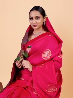 Rani Pink Silk blend Saree with Gold Zari Motifs and Contrast Border 4