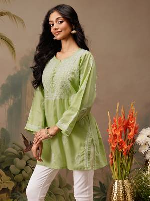 Hand embroidered green cotton lucknowi chikankari short kurti 3
