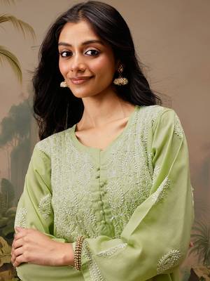Hand embroidered green cotton lucknowi chikankari short kurti 4