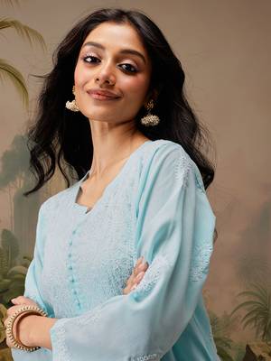 Hand embroidered blue cotton lucknowi chikankari short kurti 4