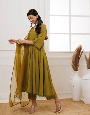 Green schiffli anarkali suit set 1