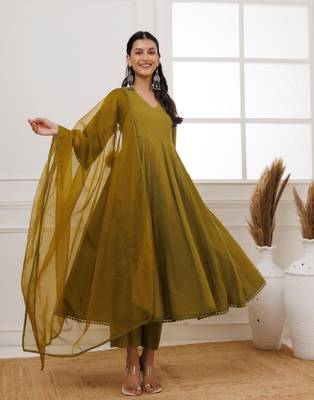 Green schiffli anarkali suit set 2