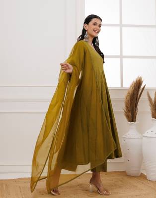 Green schiffli anarkali suit set 3