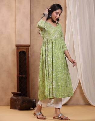Green dabu hand block printed cotton gathered kurti 4