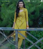 Heer olive hand embroidered silk kurta pant with hand painted dupatta