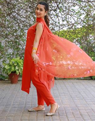 orange hand embroidered silk kurta pant with hand painted dupatta 3