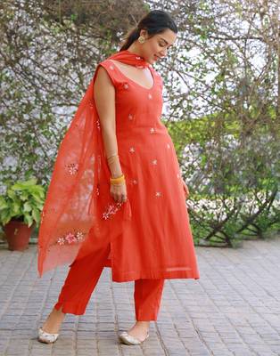 orange hand embroidered silk kurta pant with hand painted dupatta 4
