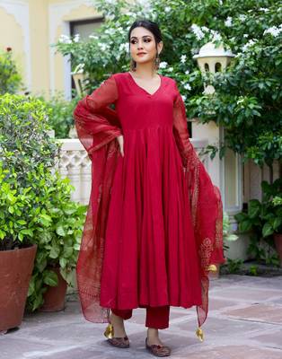 Cherry red gold handblock anarkali set (set of 3) 5