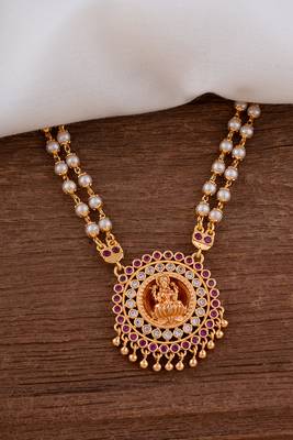  pearl necklace with laxmi pendant 1