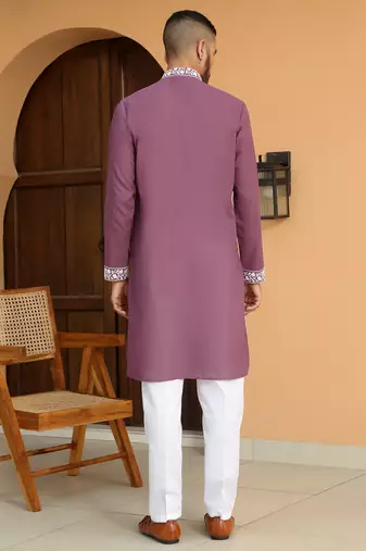 Ethnic motifs embroidered georgette mauve kurta