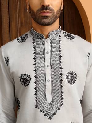 Ethnic motifs embroidered cotton silk mandarin collor grey kurta 3