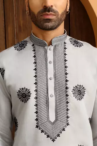 Ethnic motifs embroidered cotton silk mandarin collor grey kurta