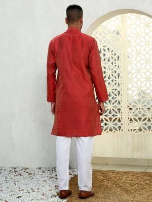 Silk blend ethnic motifs jacqaurd maroon kurta 3