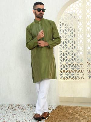 Silk blend ethnic motifs jacqaurd green kurta with pyjama 3