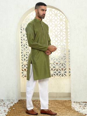 Silk blend ethnic motifs jacqaurd green kurta with pyjama 4
