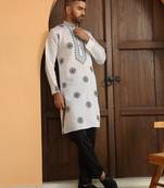Ethnic motifs embroidered cotton silk white kurta with cotton black trouser pant
