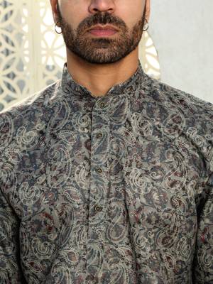 Paisley printed green mandarin collor cotton summer kurta with pyjama 2
