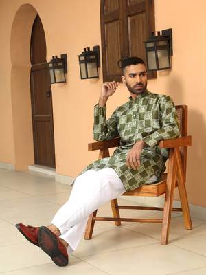 Batik printed silk blend mandarine collor green kurta with pyjama 5