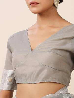 silver grey banarasi art silk saree with white & gold zari weave 3