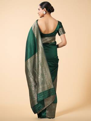 emerald green banarasi art silk saree with gold zari weaving 2