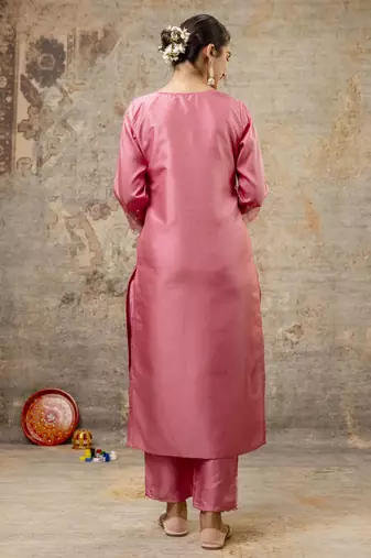 Women's embroidery silk blend straight kurta with pant & organza dupatta set