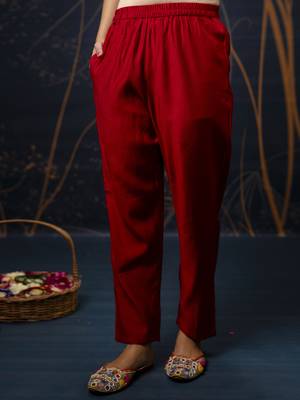 Women's cotton silk blend embroidered straight kurta pants set with chanderi print dupatta 4