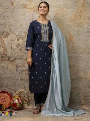Women's embroidery silk blend straight kurta with pant & chanderi dupatta set 1