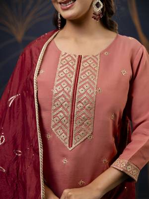 Women's embroidery silk blend straight kurta with pant & chanderi dupatta set 2