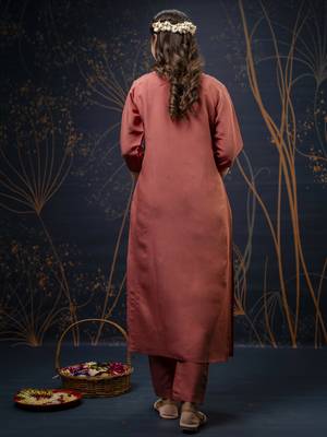 Women's embroidery silk blend straight kurta with pant & chanderi dupatta set 3