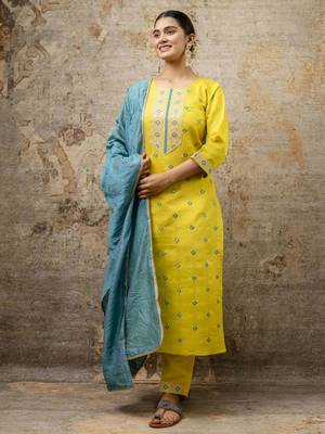 Women's embroidery silk blend straight kurta with pant & chanderi dupatta set 1