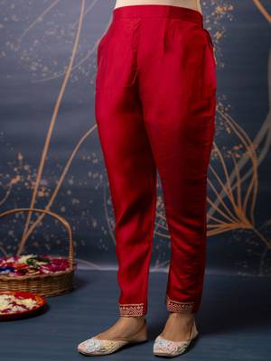 Women's embroidery silk blend straight kurta with pant & chanderi dupatta set 4