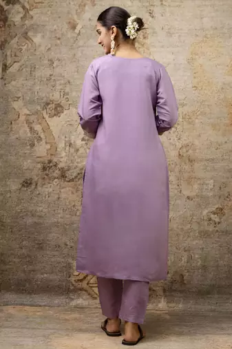 Women's embroidery silk blend straight kurta with pant & chanderi dupatta set