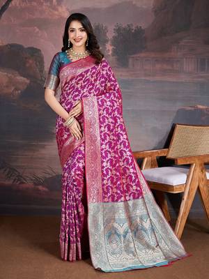 banarasi silk blend saree with intricate jaal pattern 1